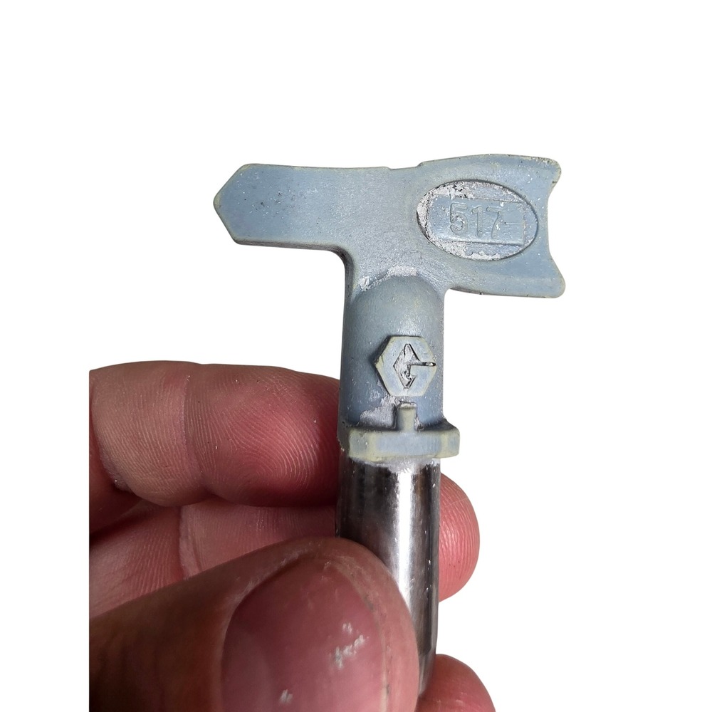 Graco RAC IV SwitchTip 517 Airless Spray Tip Reversible Grey 221517 L2